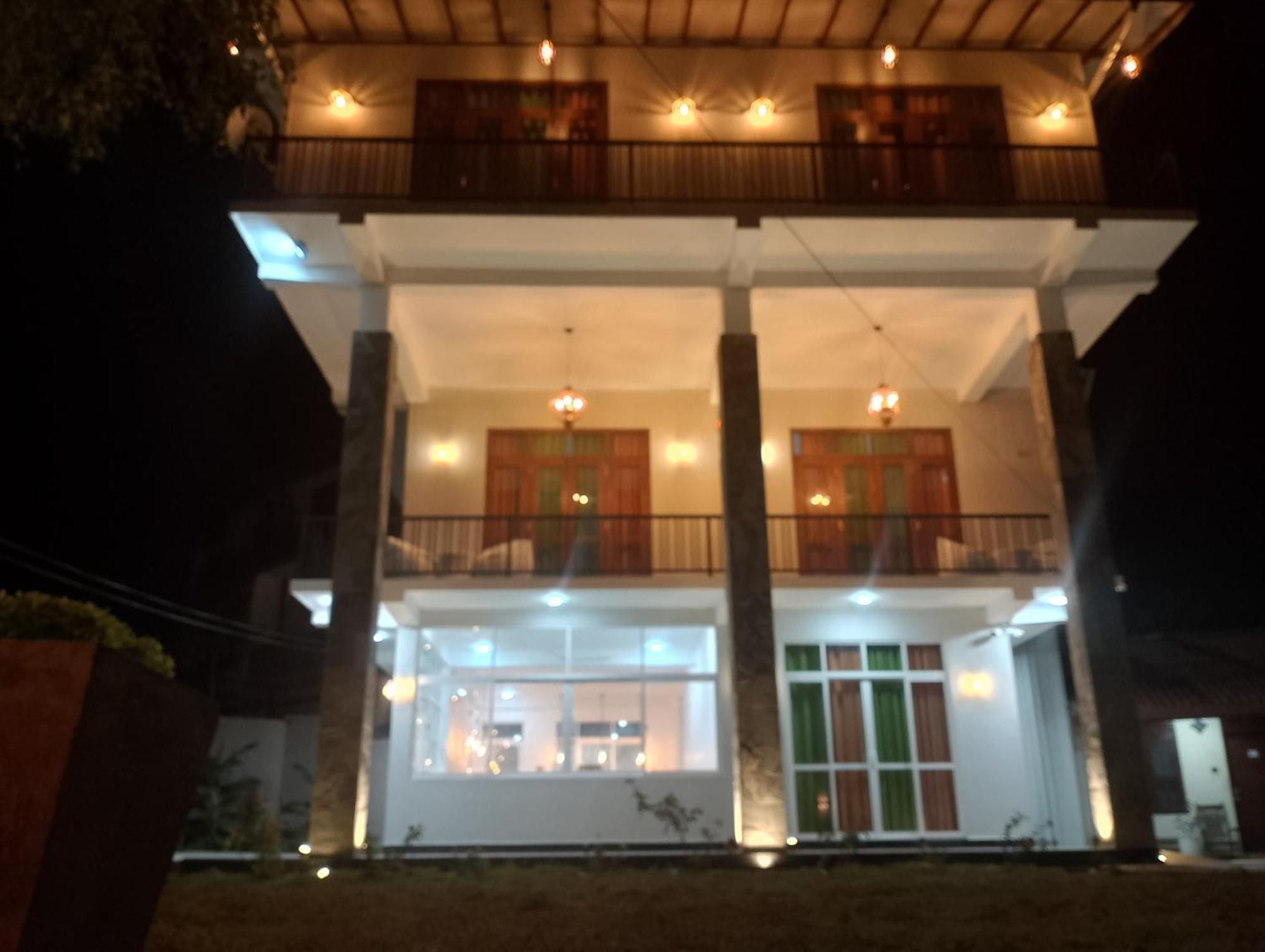 Hotel Malindu Yala Gate Tissamaharama Exterior foto